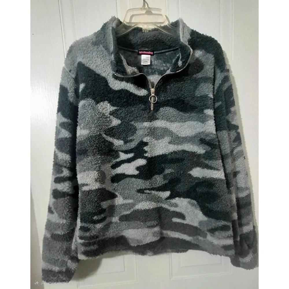Weekending Gray Black Camo Sherpa Fleece Quarter Zip Pullover Womens Large